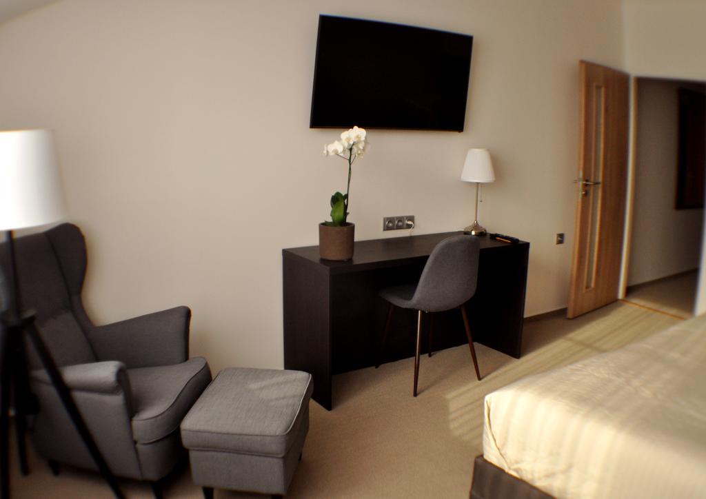 Studia Letcu 2A Apartment Olomouc Bagian luar foto