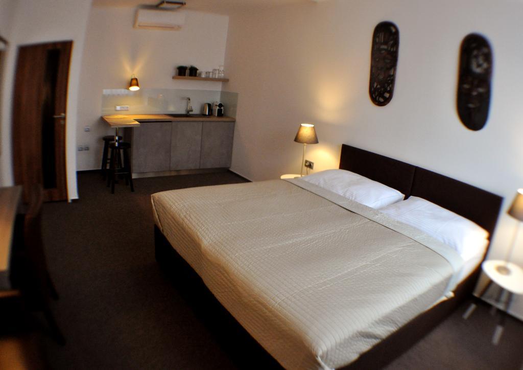 Studia Letcu 2A Apartment Olomouc Bagian luar foto